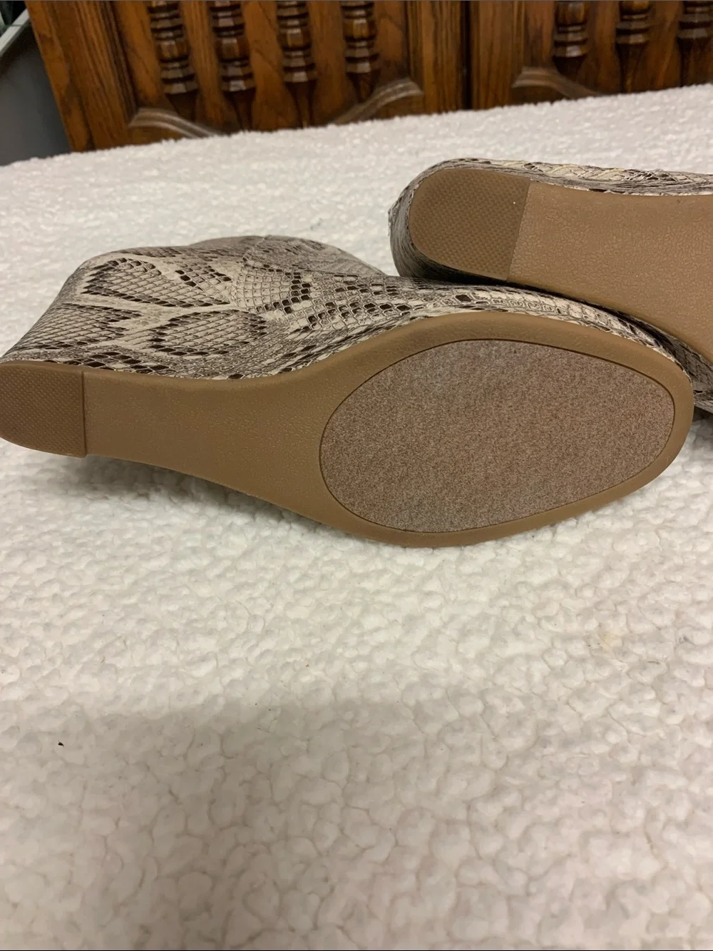 Sugar Juliette wedge Snakeskin Booties NEW Size 7 1/2 zipper heels easy on & off